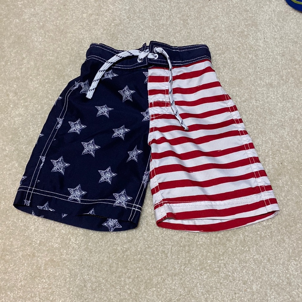 KIDS AMERICAN FLAG SWIM TRUNKS❤️‍🔥